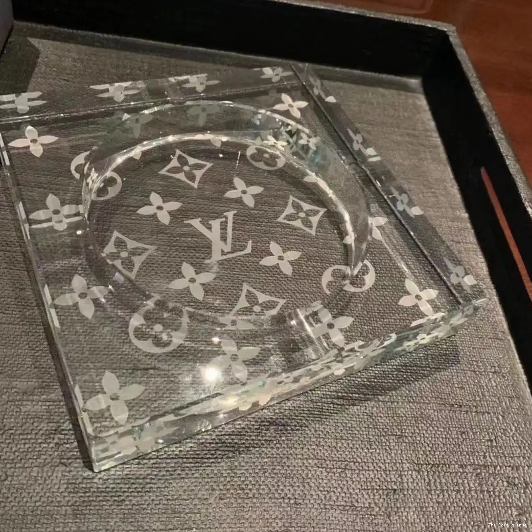 ASHTRAY LV CUSTOM 0702